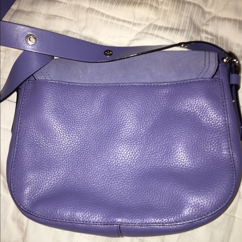 💜 Crossbody 💜 - Picture 3 of 8